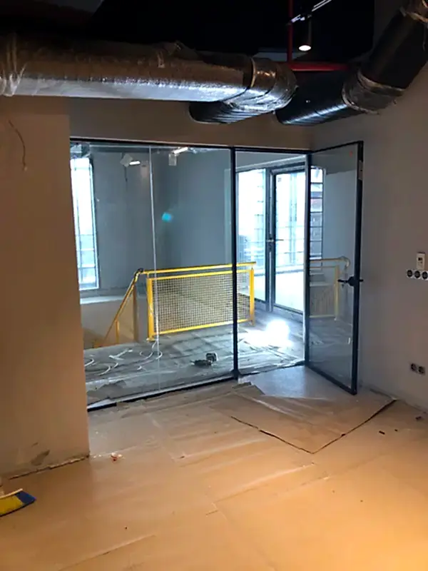 Ekoline Sistem Hoppe Kapılı Cam Bölme