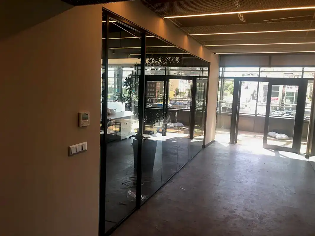 Ekoline Sistem Hoppe Kapılı Cam Bölme