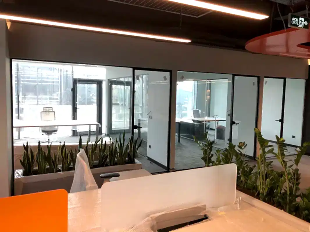 Ekoline Sistem Hoppe Kapılı Cam Bölme