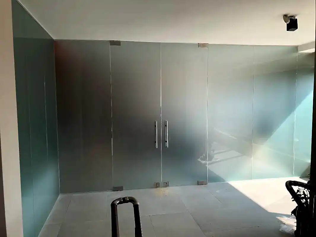 Hidrolik Cam Kapılı Ofis Bölme