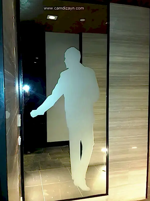 İtalyan Aksesuarlı Cubicle