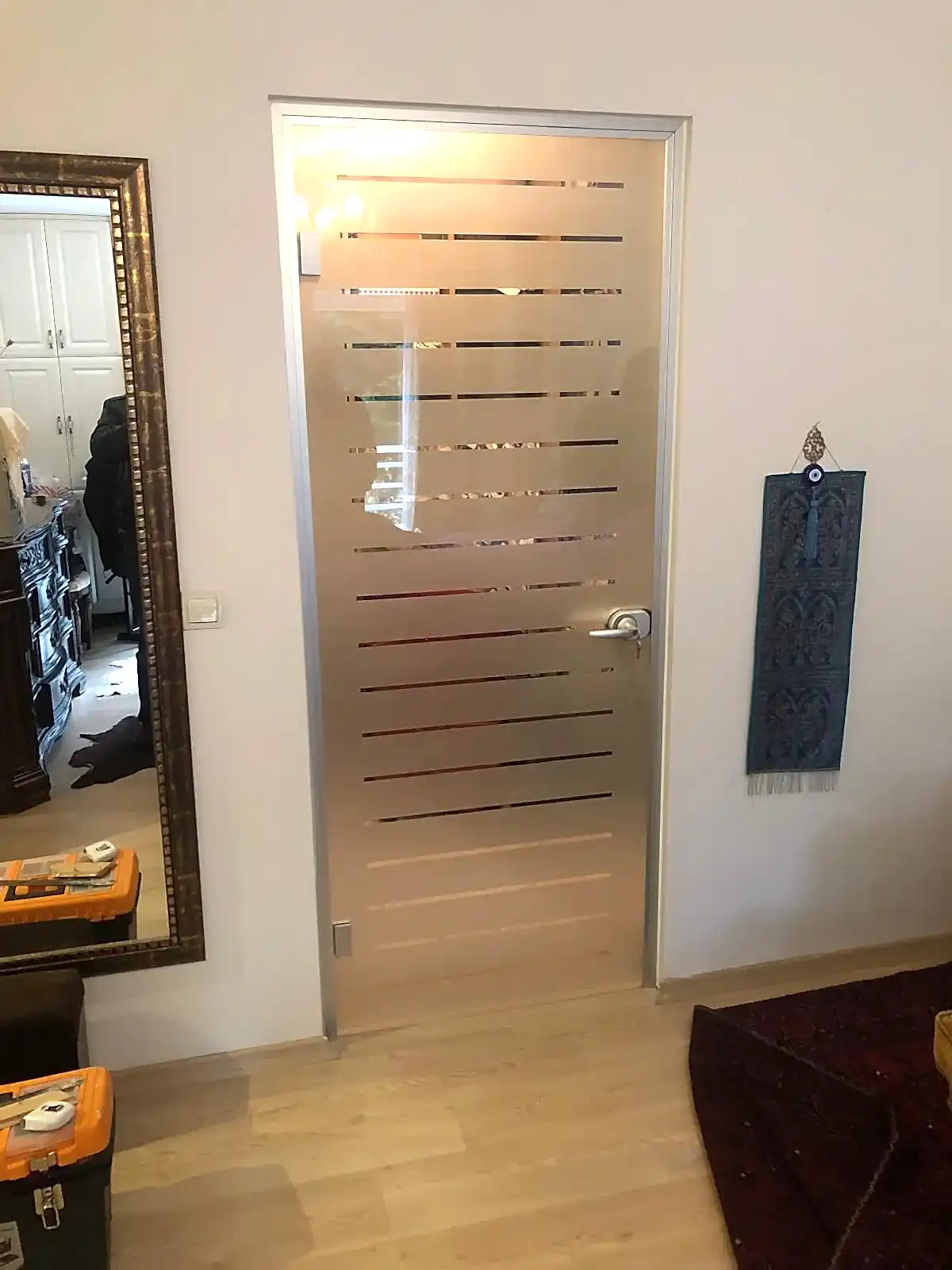 Hoppe Dar Kasalı Cam Kapı