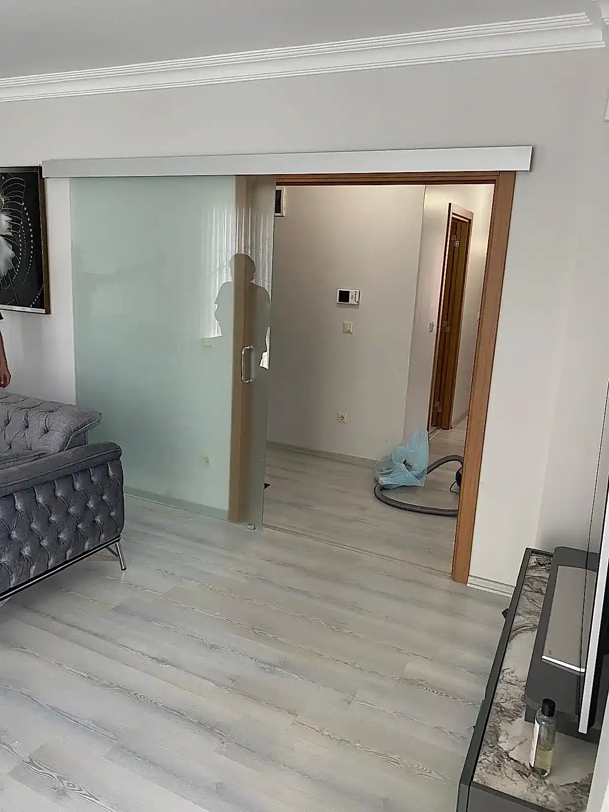 Satine Camlı Sürme Kapı