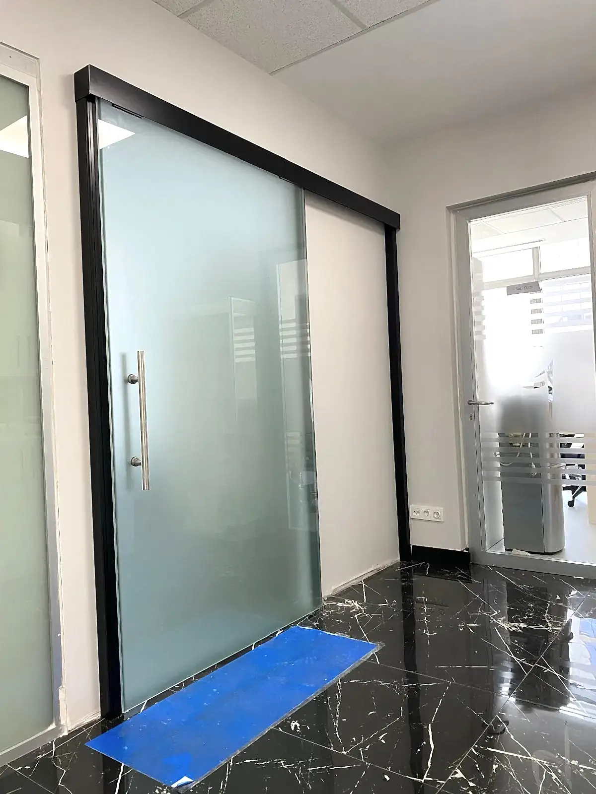 Kasalı Sürme Cam Kapı